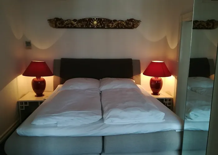 Living Am Carlsplatz