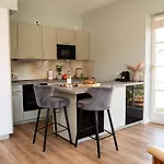 Apartament Living Am Carlsplatz *