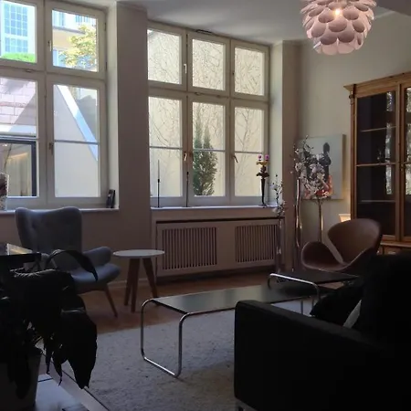 Aparthotel Living Am Carlsplatz