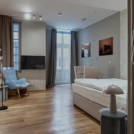 아파트 Living Am Carlsplatz *