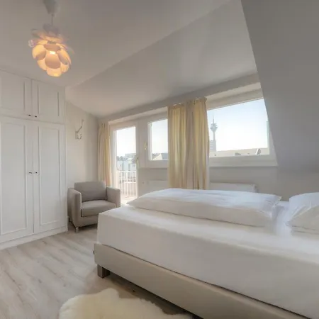 Aparthotel Living Am Carlsplatz