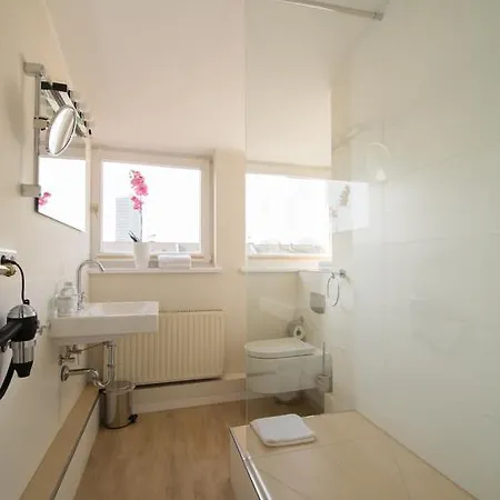 Living Am Carlsplatz Aparthotel Dusseldorf