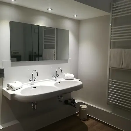 Living Am Carlsplatz Aparthotel