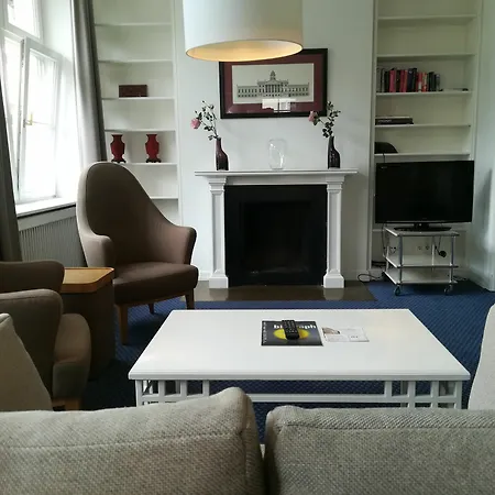 Aparthotel Living Am Carlsplatz