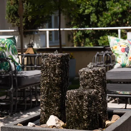 Living Am Carlsplatz Апартаменты