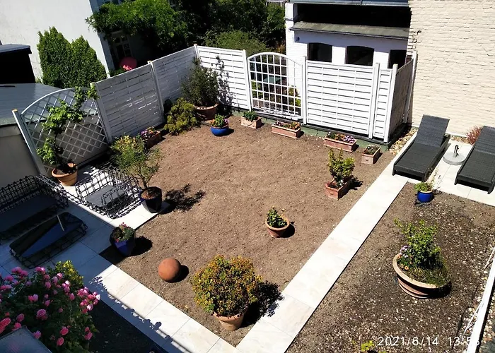 Апартаменты Living Am Carlsplatz *